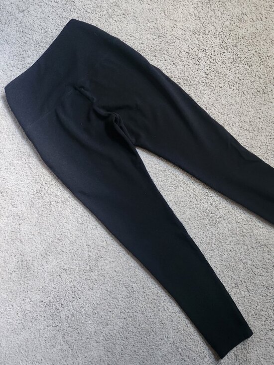 JNY Jones New York Tummy Control High Waist Solid Black Capri Leggings Size S - Picture 8 of 8